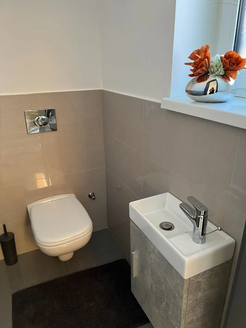 Eladó örökpanorámás, új építésű luxus családi ház - Kép 12