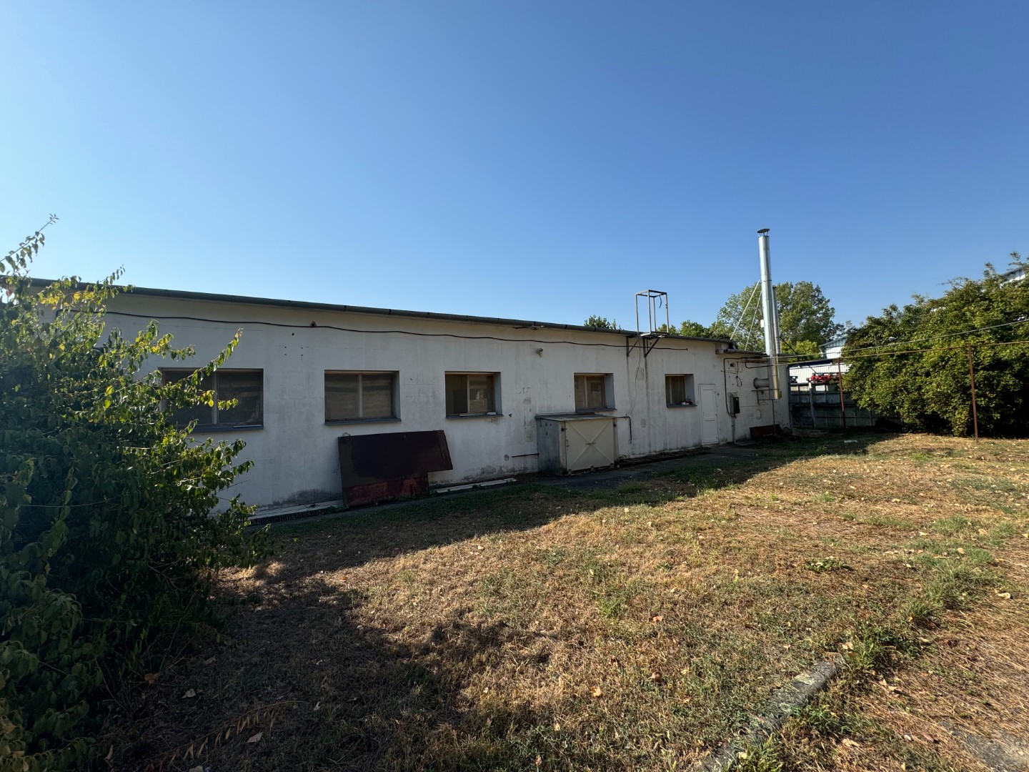 Eladó telephely/raktár - Kép 2