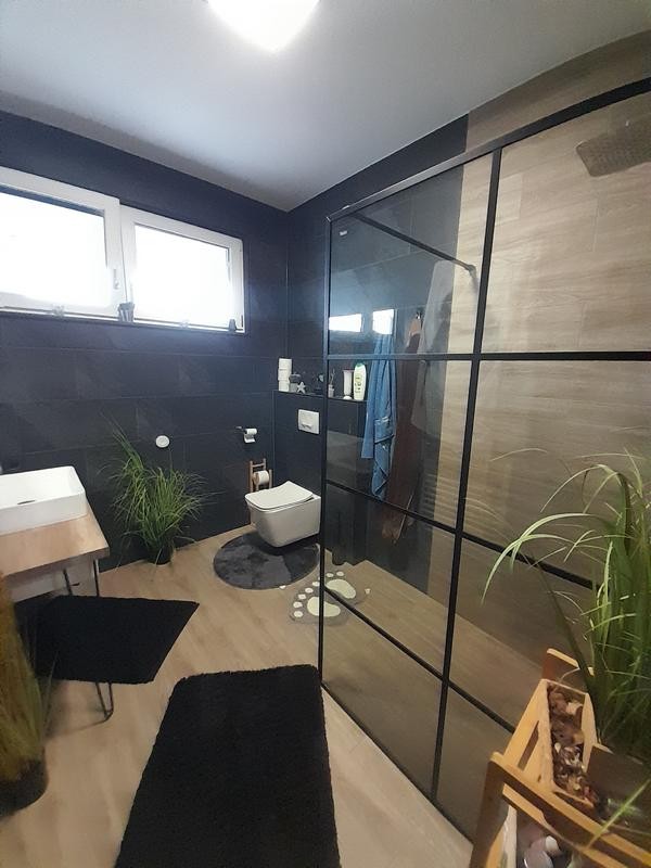 Eladó modern okos ház Újhegyen - Kép 10