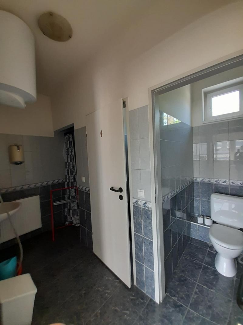 Ipari üzem és irodaépület KIADÓ - Kép 9