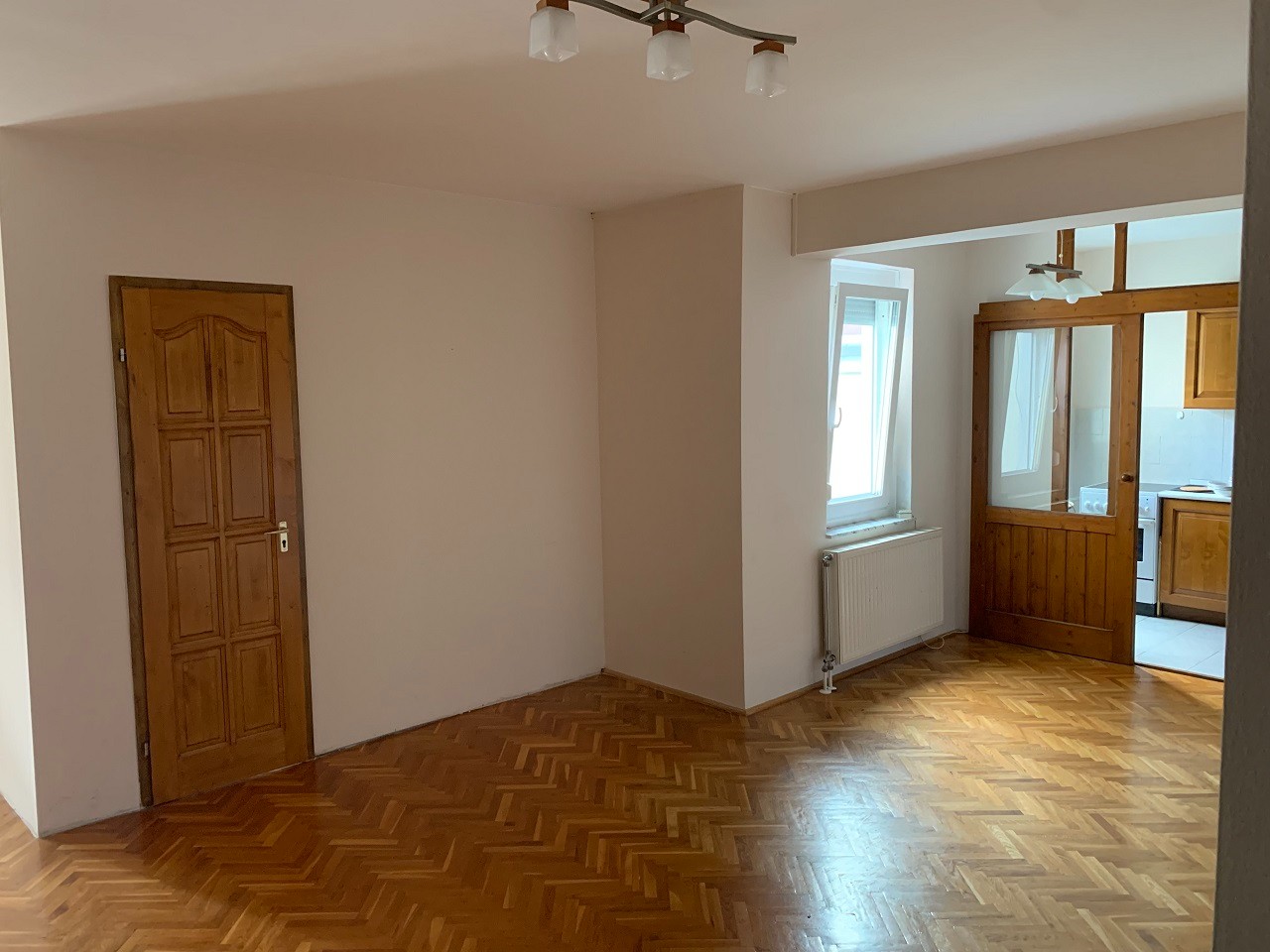 Pécs Egyetemvárosában 1. emeleti, szigetelt, panoráma teraszos, 4 hálószobás téglalakás eladó! - Kép 6