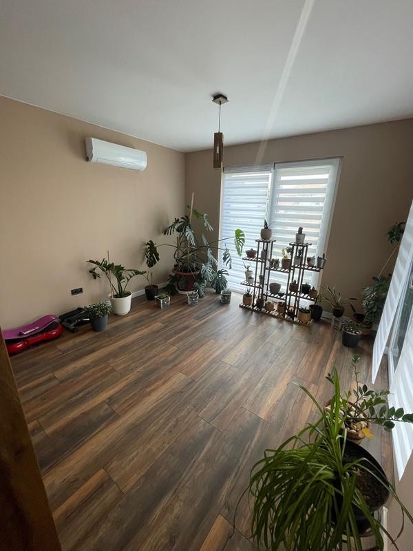 Eladó modern okos ház Újhegyen - Kép 11