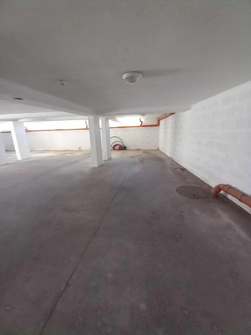 Parkolóhely kiadó Pécsett – Szigeti út, focipályával szemben! - Kép 2