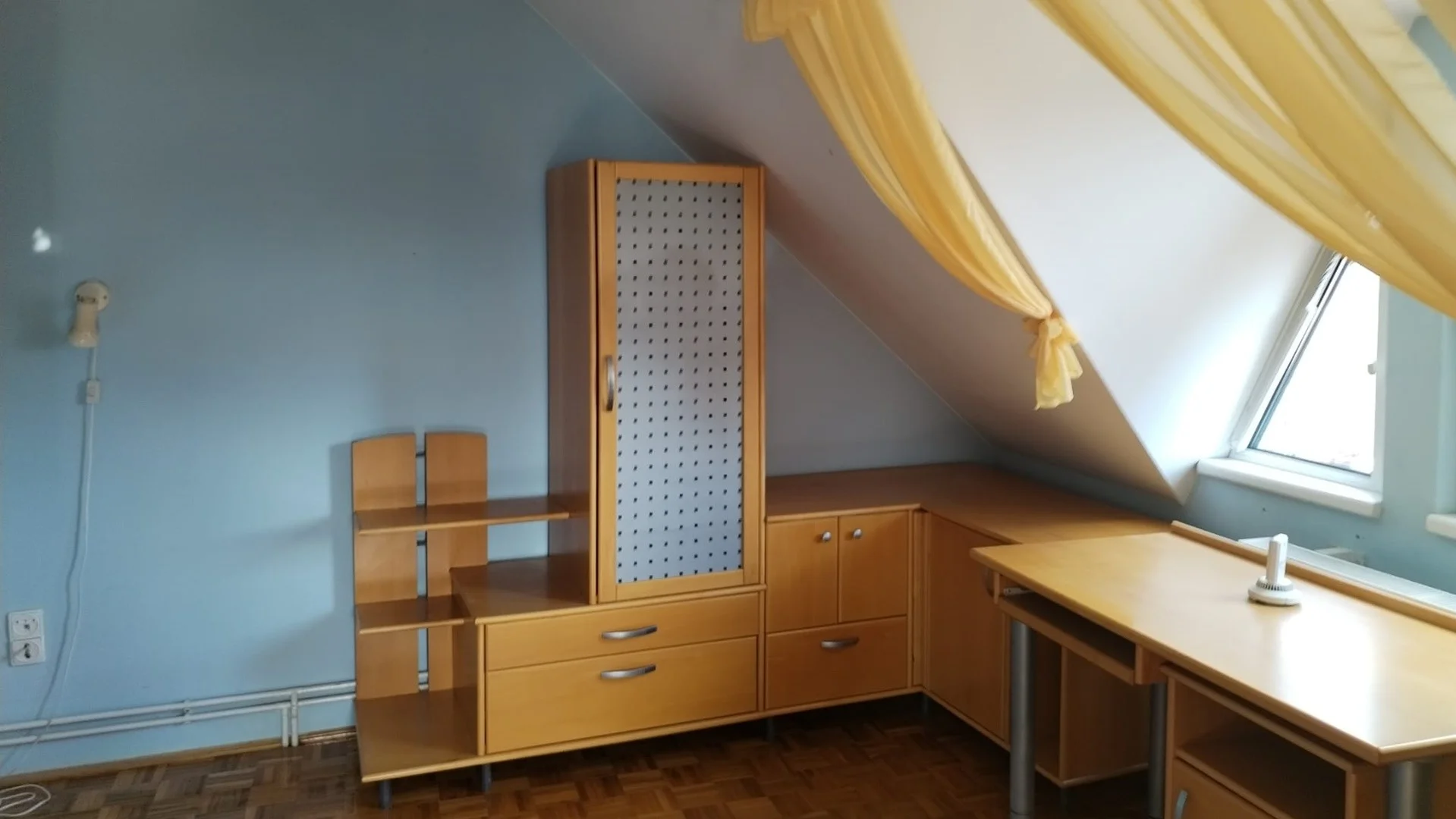 Családi ház gondozott udvarral eladó - Kép 10