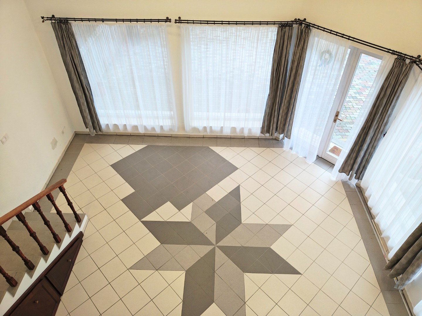 🏡 Eladó tetőteres családi ház Csepel határán – medencével, dupla garázzsal! - Kép 8