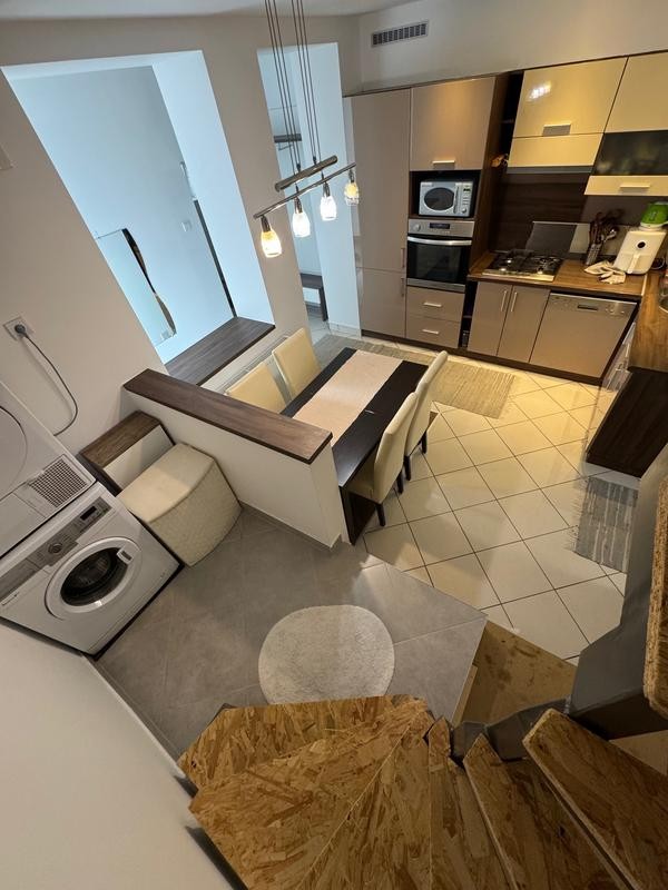 Eladó kertkapcsolatos lakás a Budai városrészben