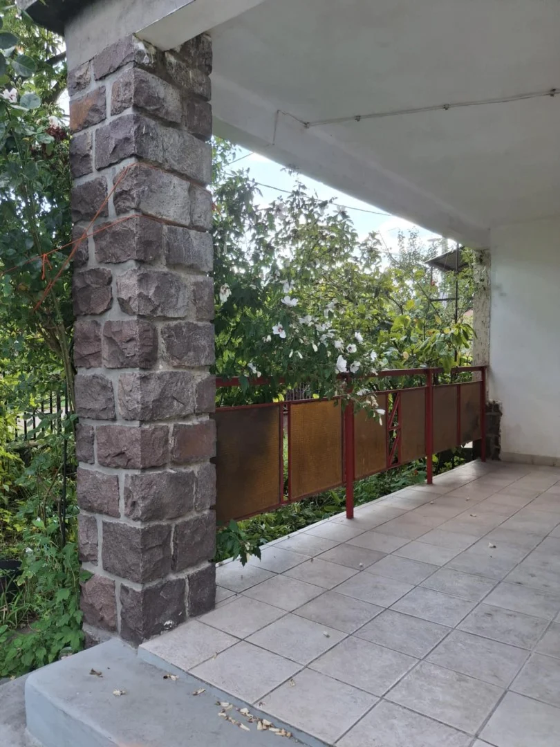 Parád frekventált utcájában családi ház eladó - Kép 3