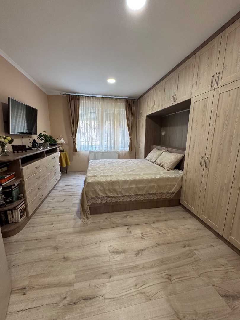 Tettye-park szomszédságában, prémium minőségű 3 lakásos családi ház eladó! - Kép 10