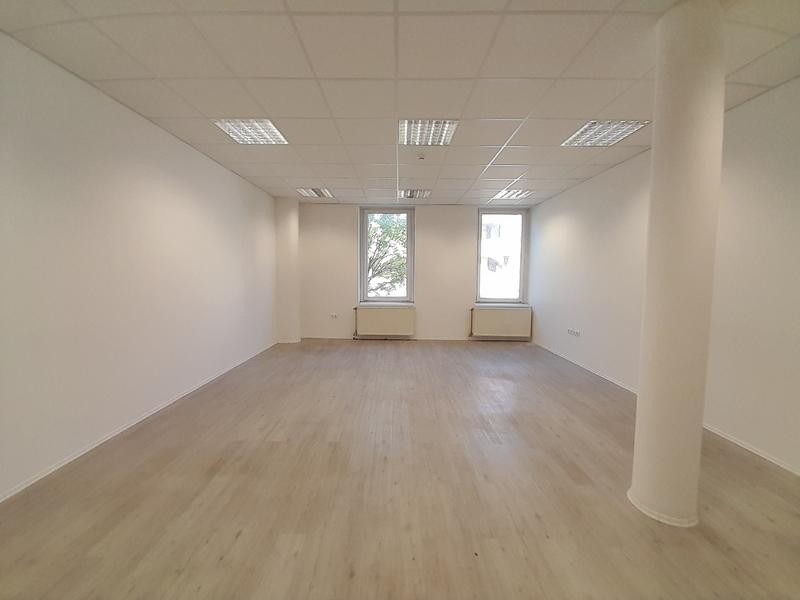 Pécs belvárosában iroda kiadó - Kép 6