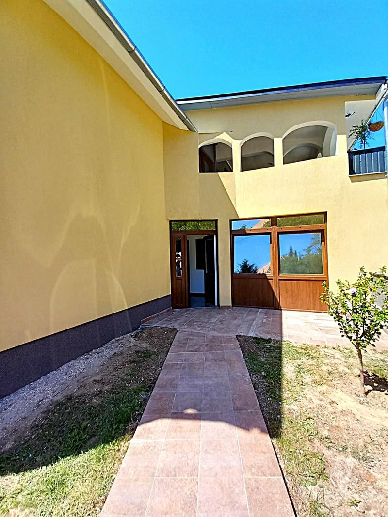 Eladó luxus lakás nagy terasszal - Kép 12