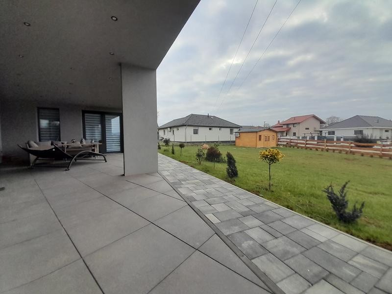 Eladó modern okos ház Újhegyen - Kép 16