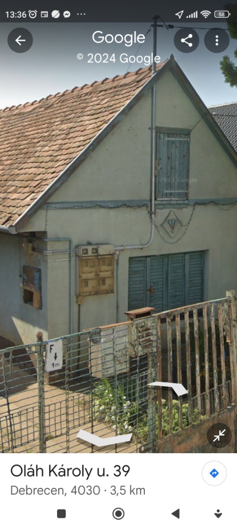 Két házrész 1 telken eladó