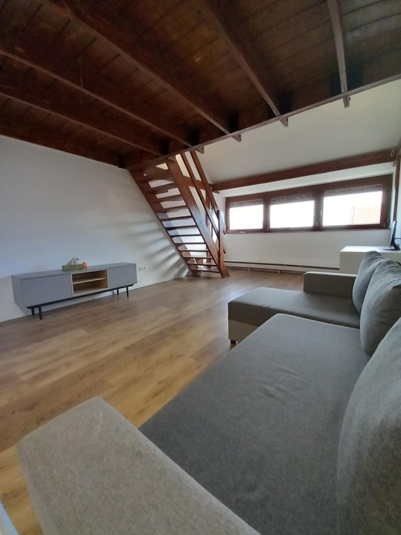 Pécs történelmi belvárosában 3 hálós felújított lakás - Kép 6