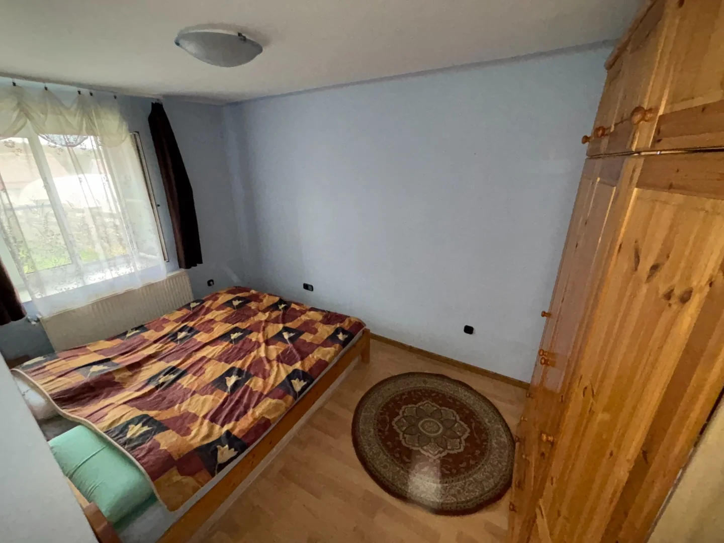 Pécs zöldövezeti részén, családi házas környezetben, 50 m2-es, jó állapotú, kertes ikerház eladó! - Kép 8