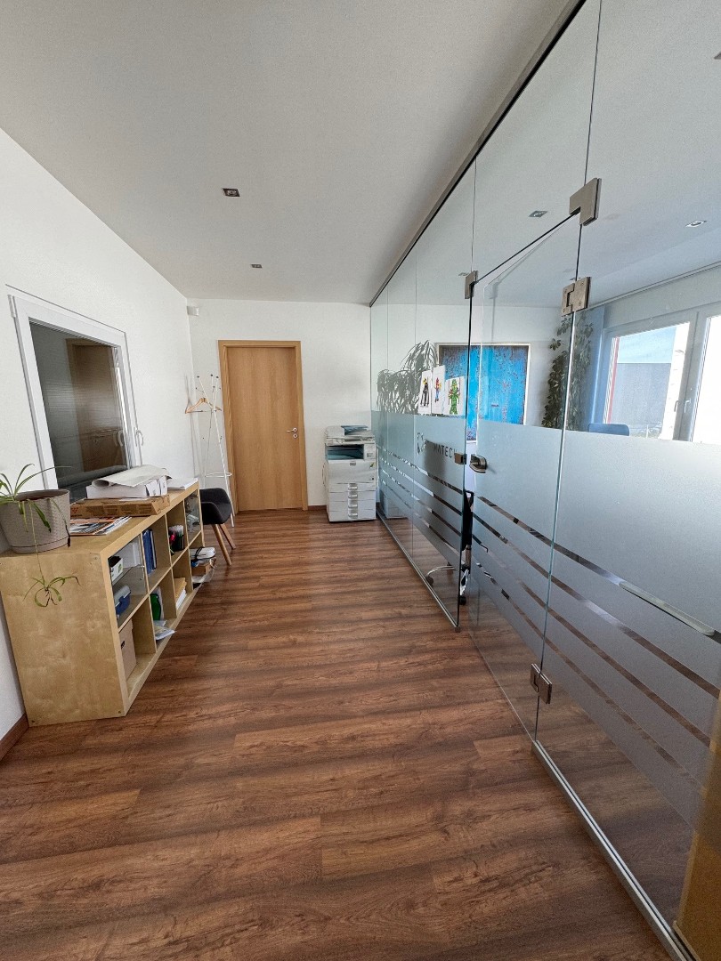 Eladó telephely - Kép 10