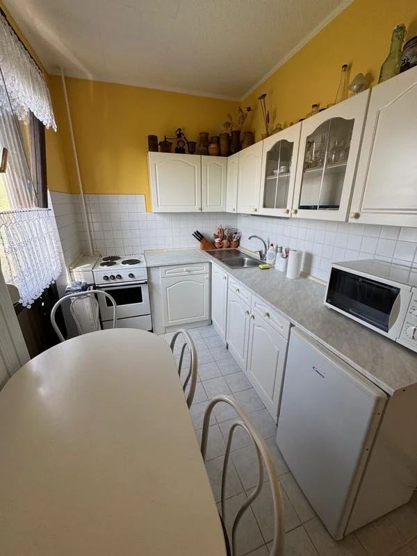 Eladó panel lakás Pécsen - Kép 11