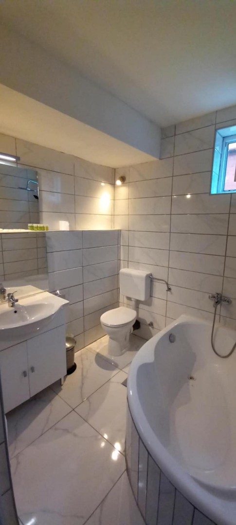 Eladó felújítás alatt álló panzió Fonyódon! - Kép 7