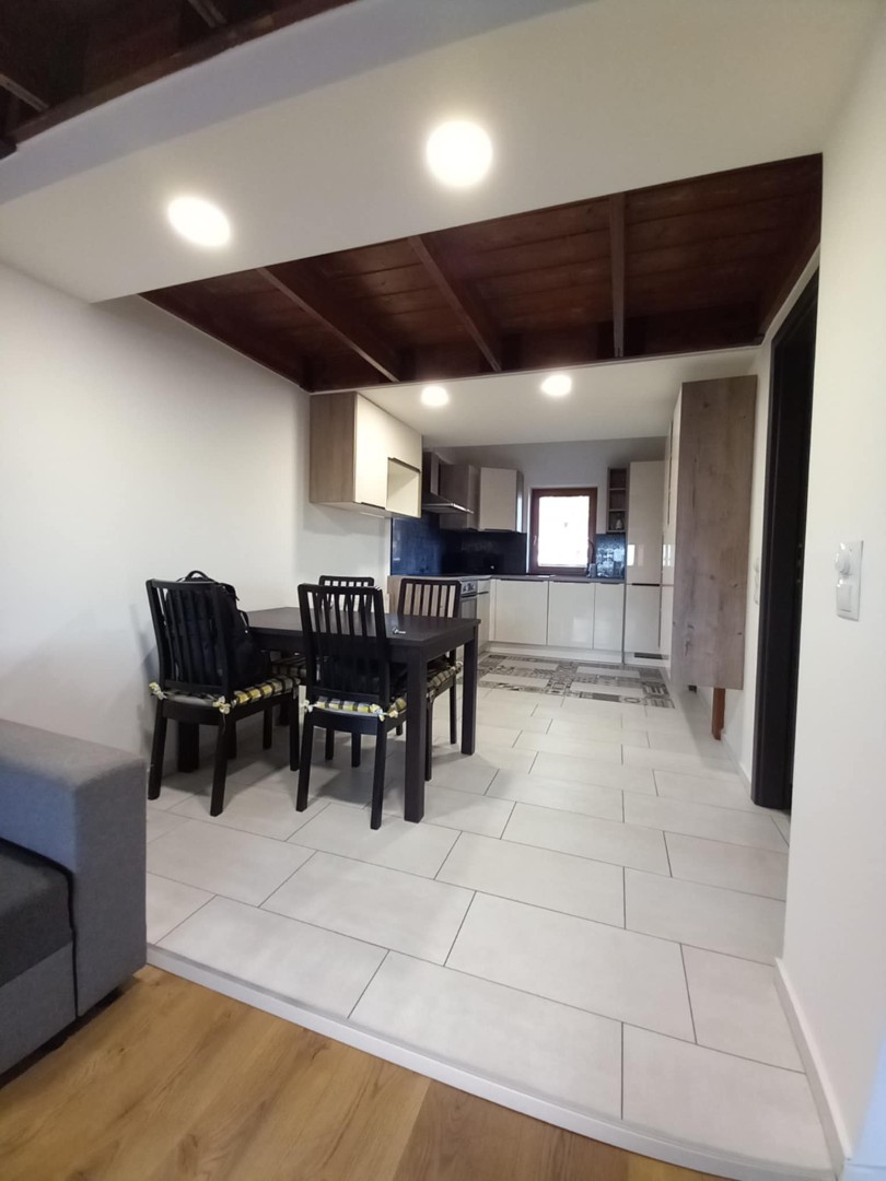 Pécs történelmi belvárosában 3 hálós felújított lakás - Kép 8