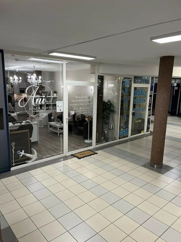 Eladó üzlethelyiség forgalmas üzletházban - Kép 10