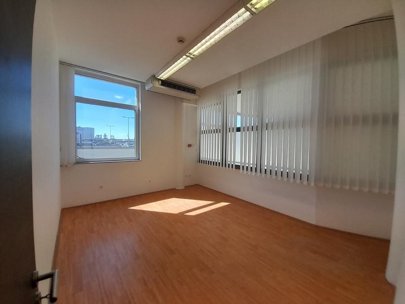 Pécs belvárosában iroda kiadó - Kép 11