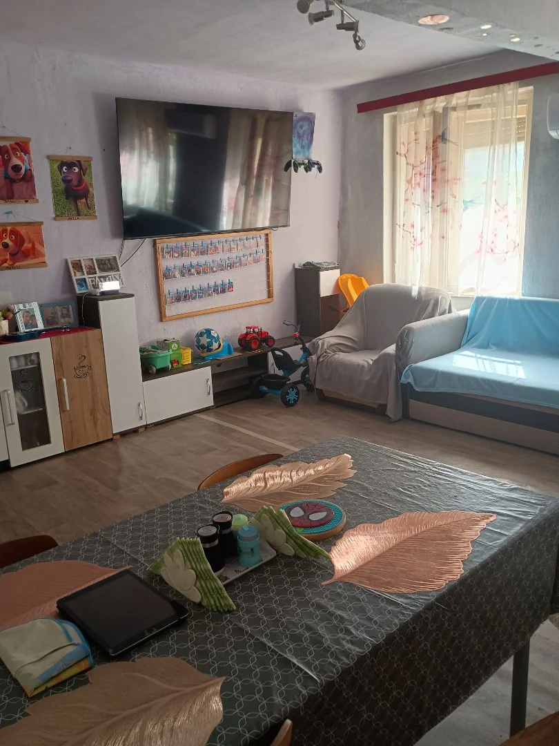 Eladó családi ház Kiszomboron - Kép 8