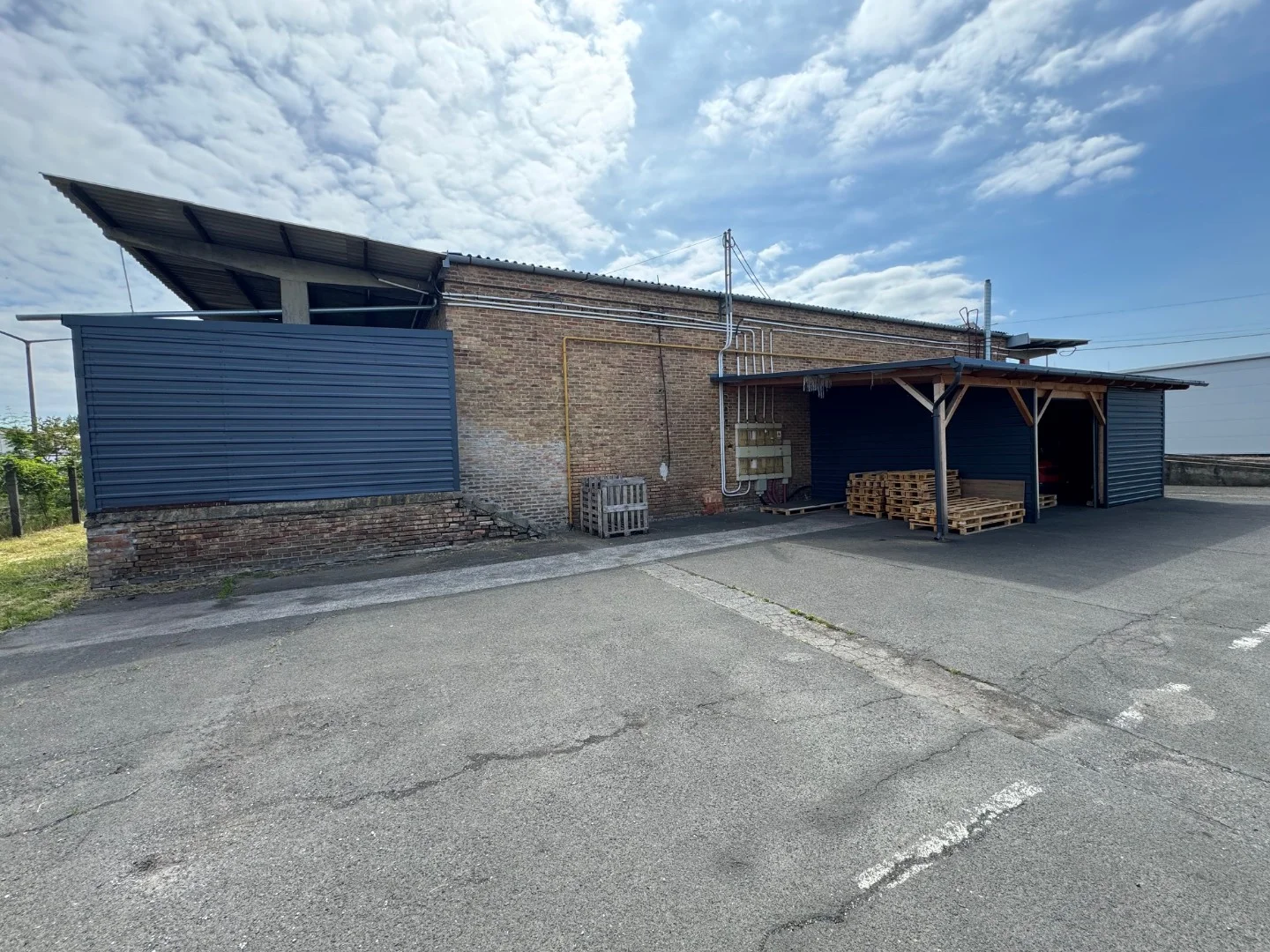 Eladó telephely - Kép 3