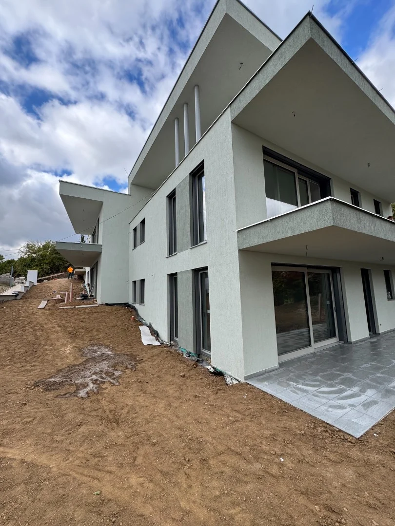 Eladó tégla lakás Pécsen