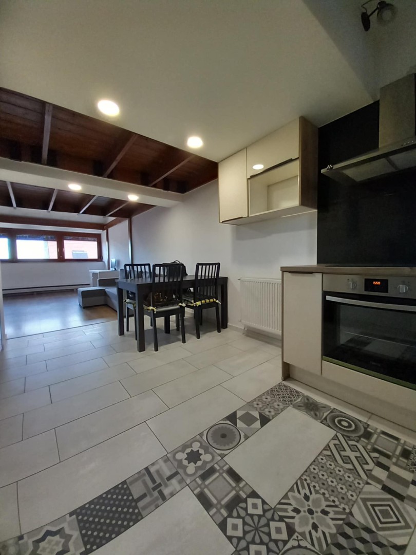 Pécs történelmi belvárosában 3 hálós felújított lakás - Kép 10