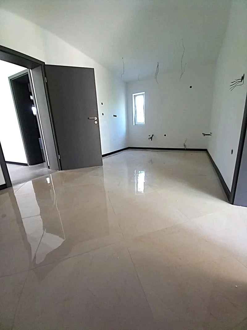 Eladó luxus lakás nagy terasszal - Kép 4