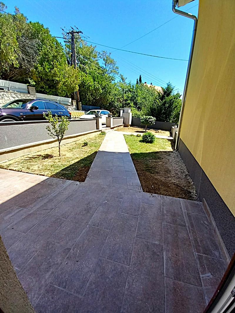 Eladó luxus lakás nagy terasszal - Kép 11