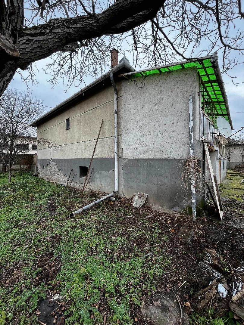 Eladó családi ház - Kép 4