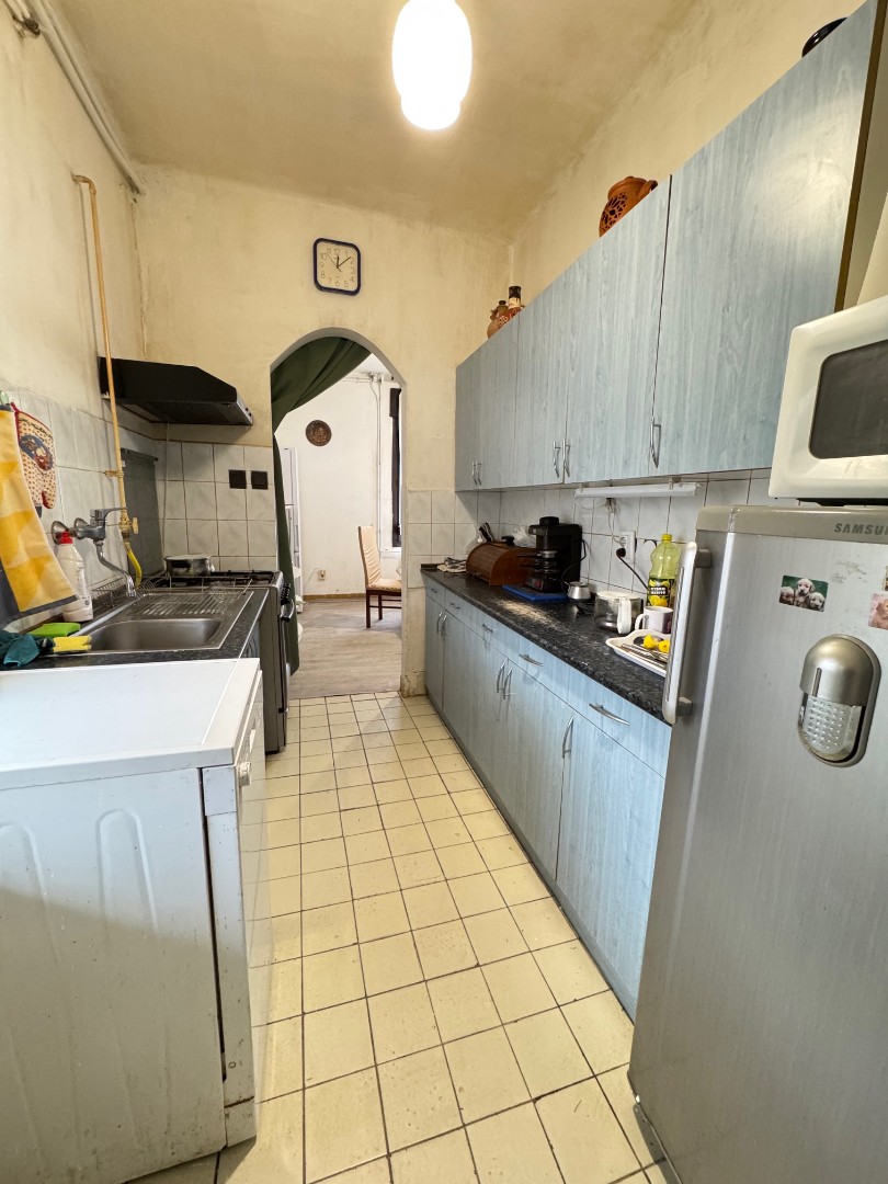 Eladó családi ház garázzsal - Kép 8