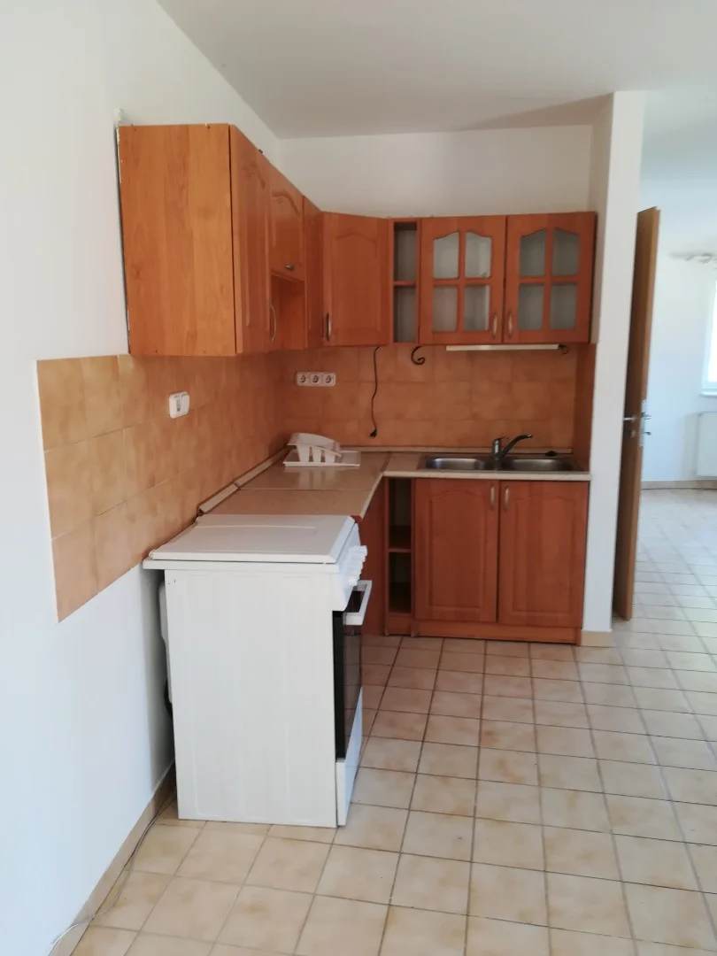 Kecskemét belvárosi lakás - Kép 2