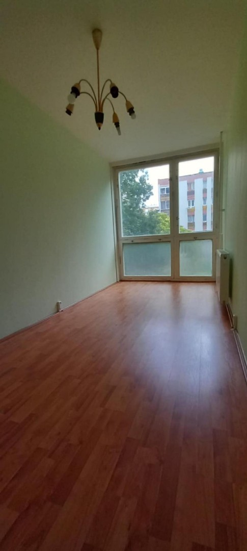 Eladó 2 szobás, azonnal költözhető lakás Pécs-Kertvárosban! - Kép 7