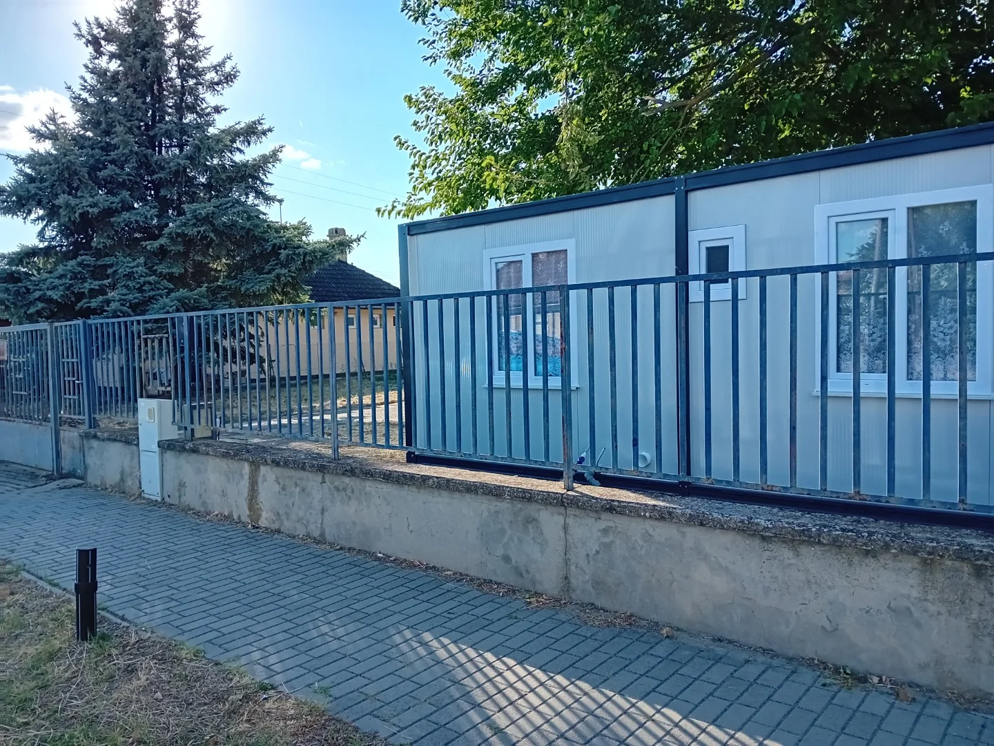 IPARI TELEK BÉRBEADÓ - Kép 4