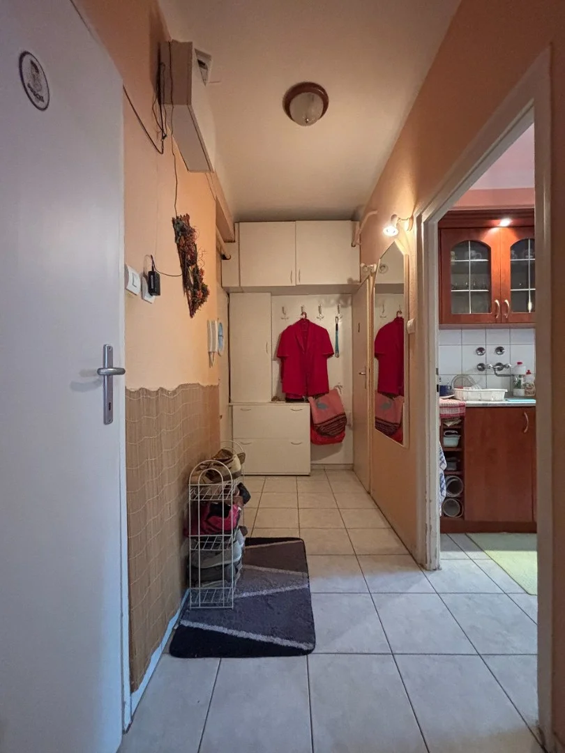 Pécsett az Uránvárosi részen 2.5 szobás, erkélyes, földszinti, téglalakás eladó! - Kép 3