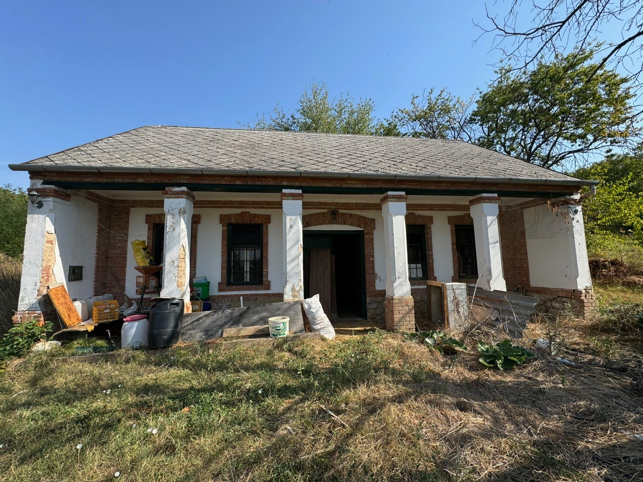 Eladó tanya lakható épület - Kép 2