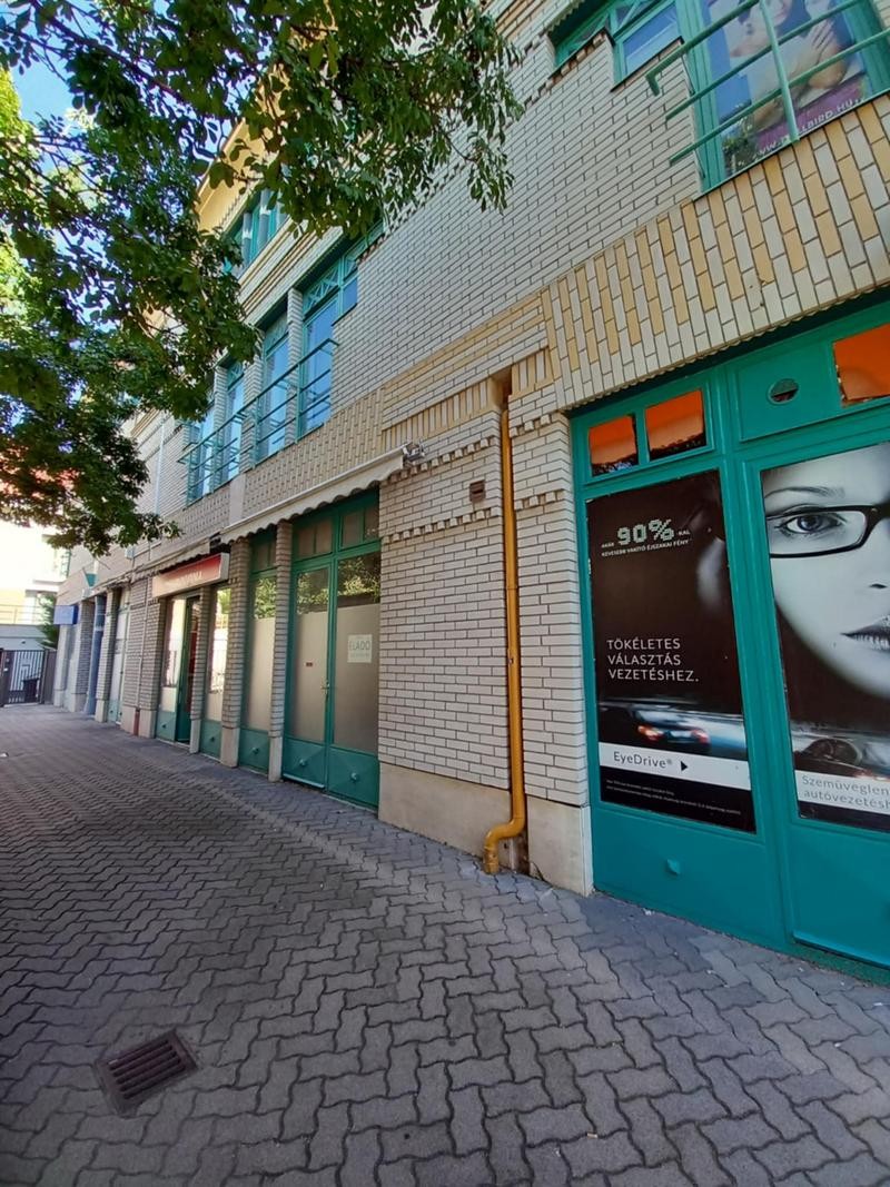 Eladó üzlethelyiség Pécs belvárosában, a Colonia-Passage Üzletházban! - Kép 5