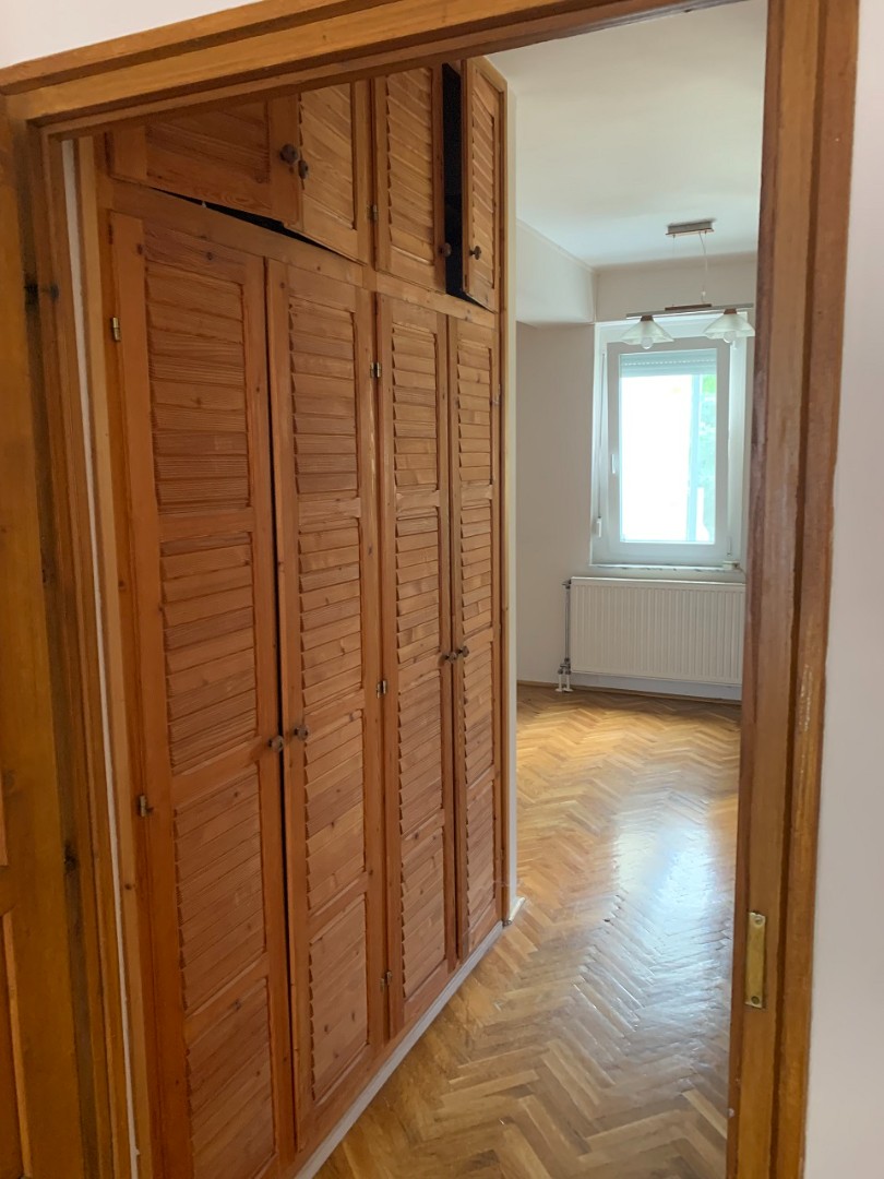 Pécs Egyetemvárosában 1. emeleti, szigetelt, panoráma teraszos, 4 hálószobás téglalakás eladó! - Kép 10