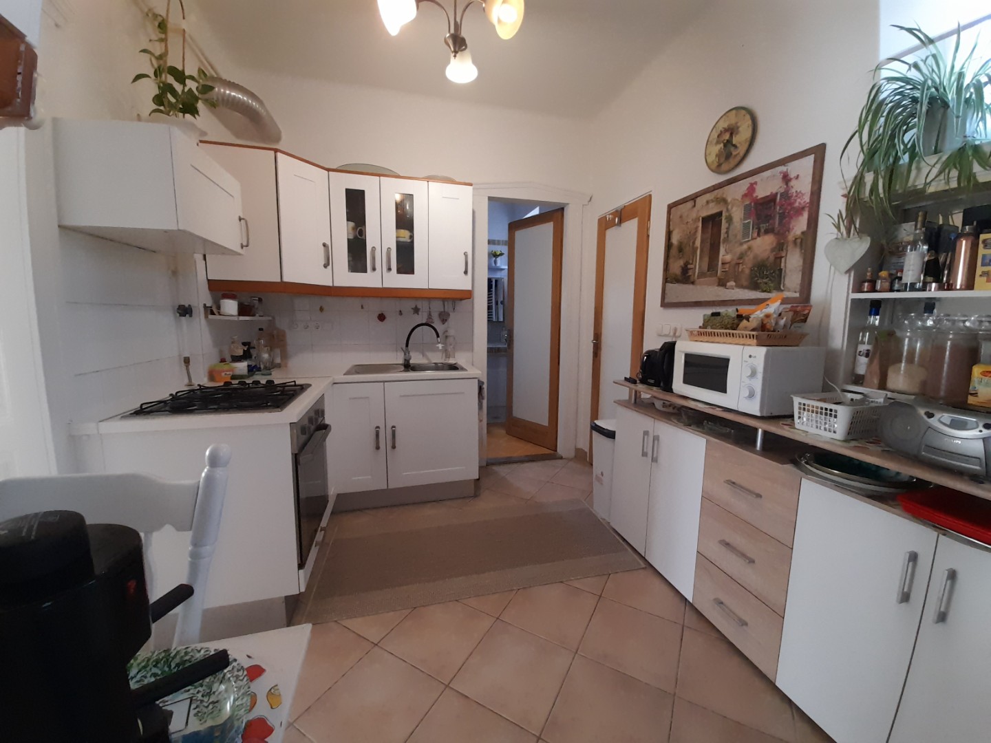 Felújított, világos, 2 szobás, 1. emeleti tégla lakás, saját kerttel Gödöllőn - Kép 7