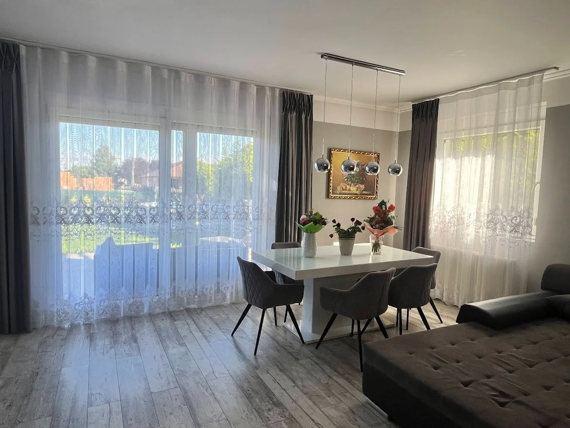 ELADÓ: Tágas, kényelmes családi otthon Halásztelek legszebb utcájában - Kép 5