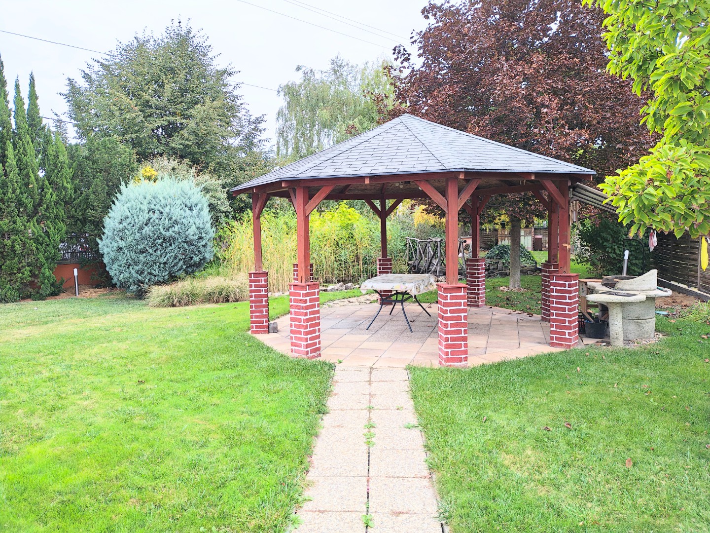 🏡 Eladó tetőteres családi ház Csepel határán – medencével, dupla garázzsal! - Kép 19