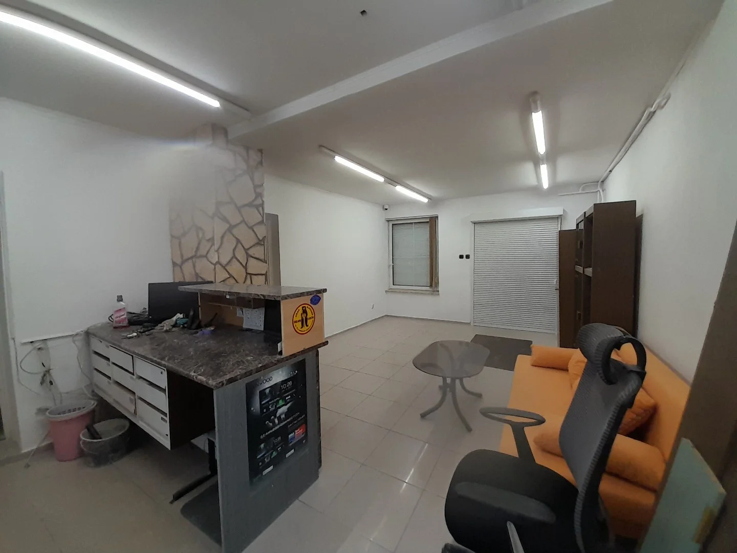 Pécsett 146m2-es ház, műhellyel eladó - Kép 6