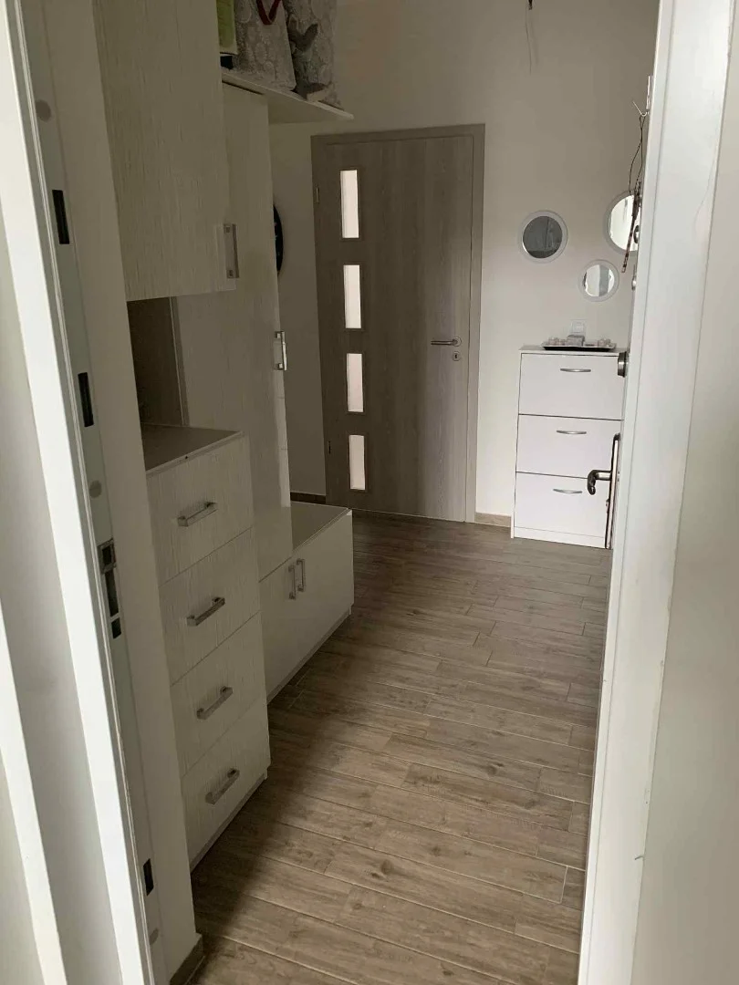 NÍVÓS AMERIKAI KONYHÁS FÖLDSZINTI LAKÁS SAJÁT UDVARRAL. - Kép 6