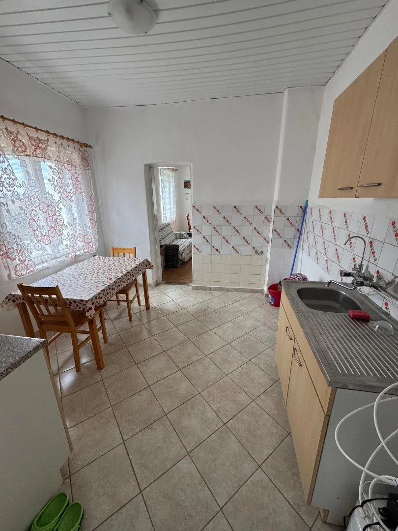 Pécstől 10 km-re családi ház nagy területtel eladó - Kép 6