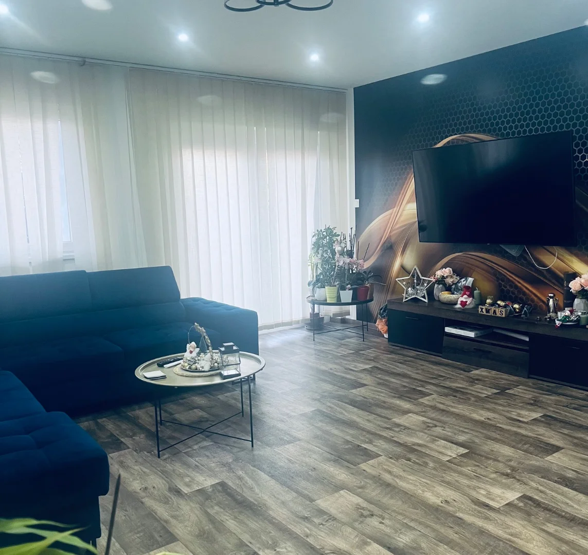 Miskolc közelu- tágas, elegáns családi otthon nagy kerttel