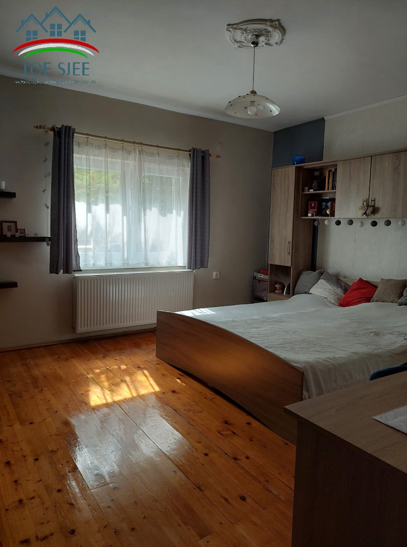 Tiszaföldváron családi ház eladó (idn240919) - Kép 9