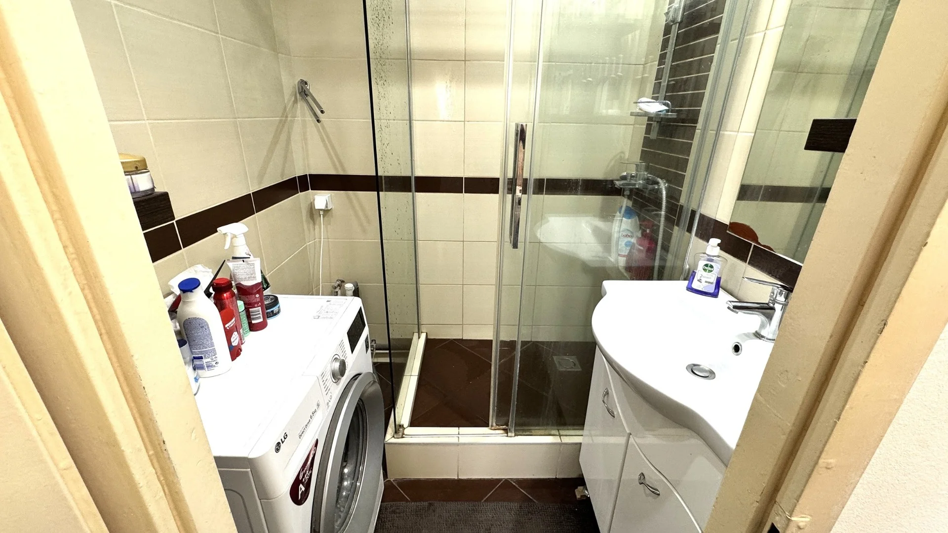 Nyíregyháza-Jósavárosban a Május 1 téren, 1. emeleti, 55 nm-es, 2+1 szobás lakás eladó. - Kép 10