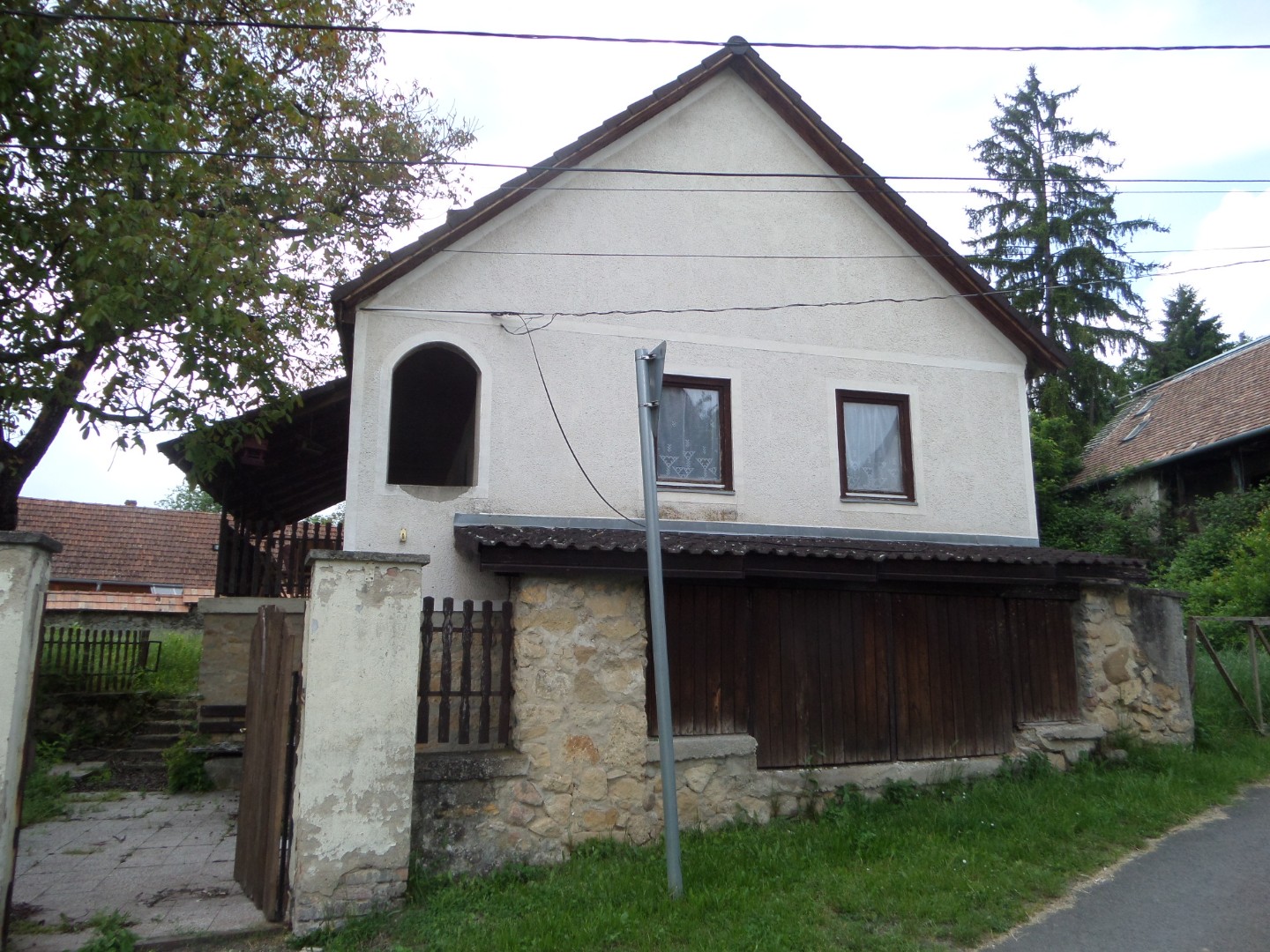 Mánfa központi részén belső két szintes családi ház eladó - Kép 4