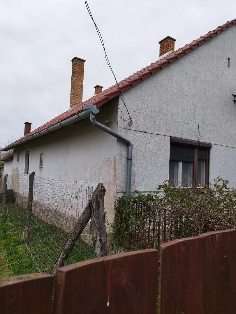 Felújított, bővített ház - Kép 2